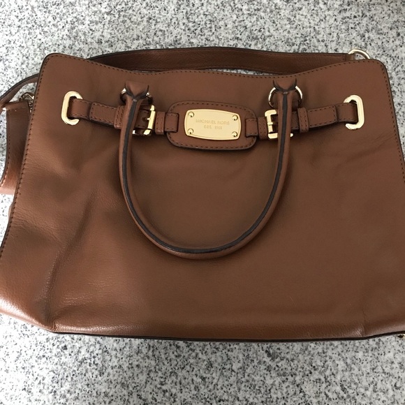 Michael Kors Purse! - Picture 2 of 3